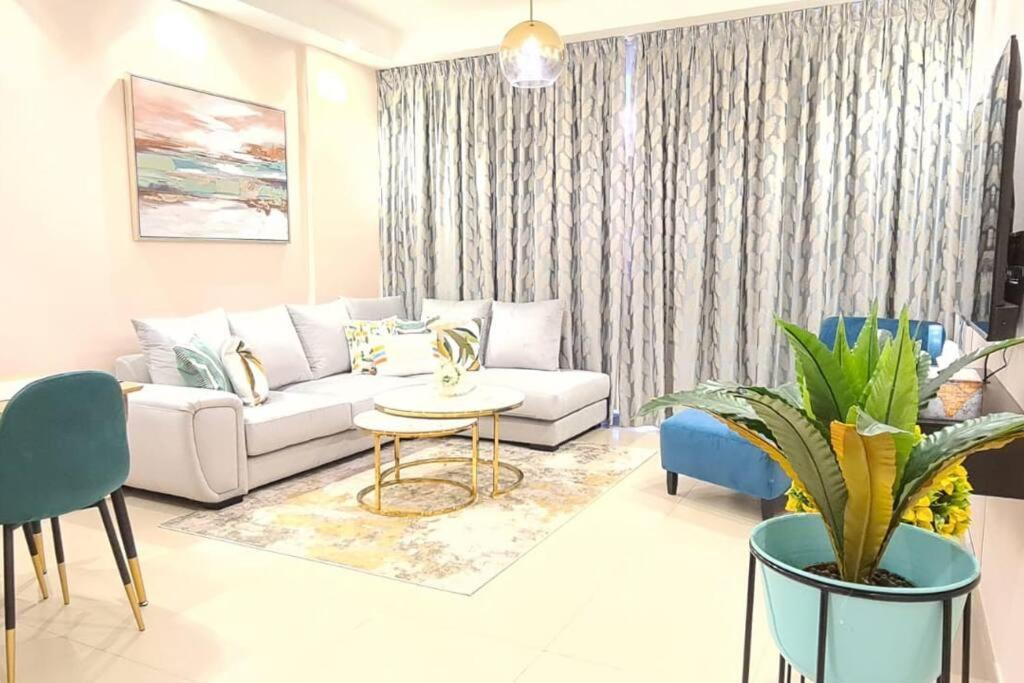 A Perfect Escape - Sea Facing Apartment Ras al-Khaimah
