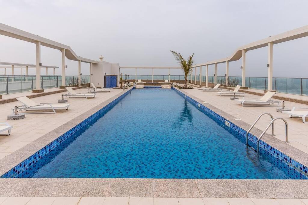A Perfect Escape - Sea Facing Apartment *